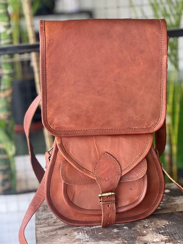 Grand sac à dos noir en cuir vintage - Modèle Bologne