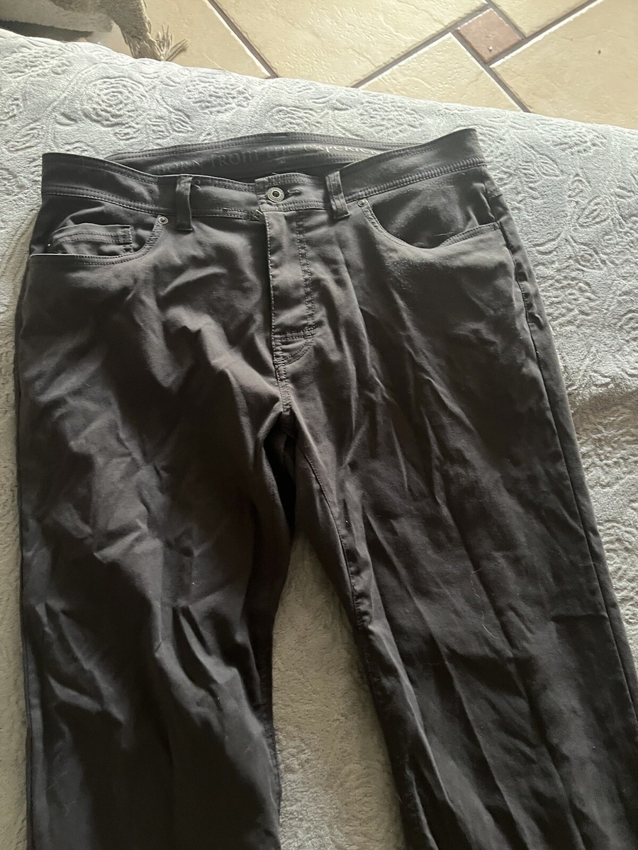 prana pants women.        P9 View 2
