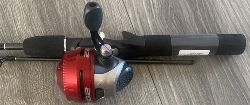 Zebco 202 Spincast Reel & Rod Combo - Picture 2 of 5