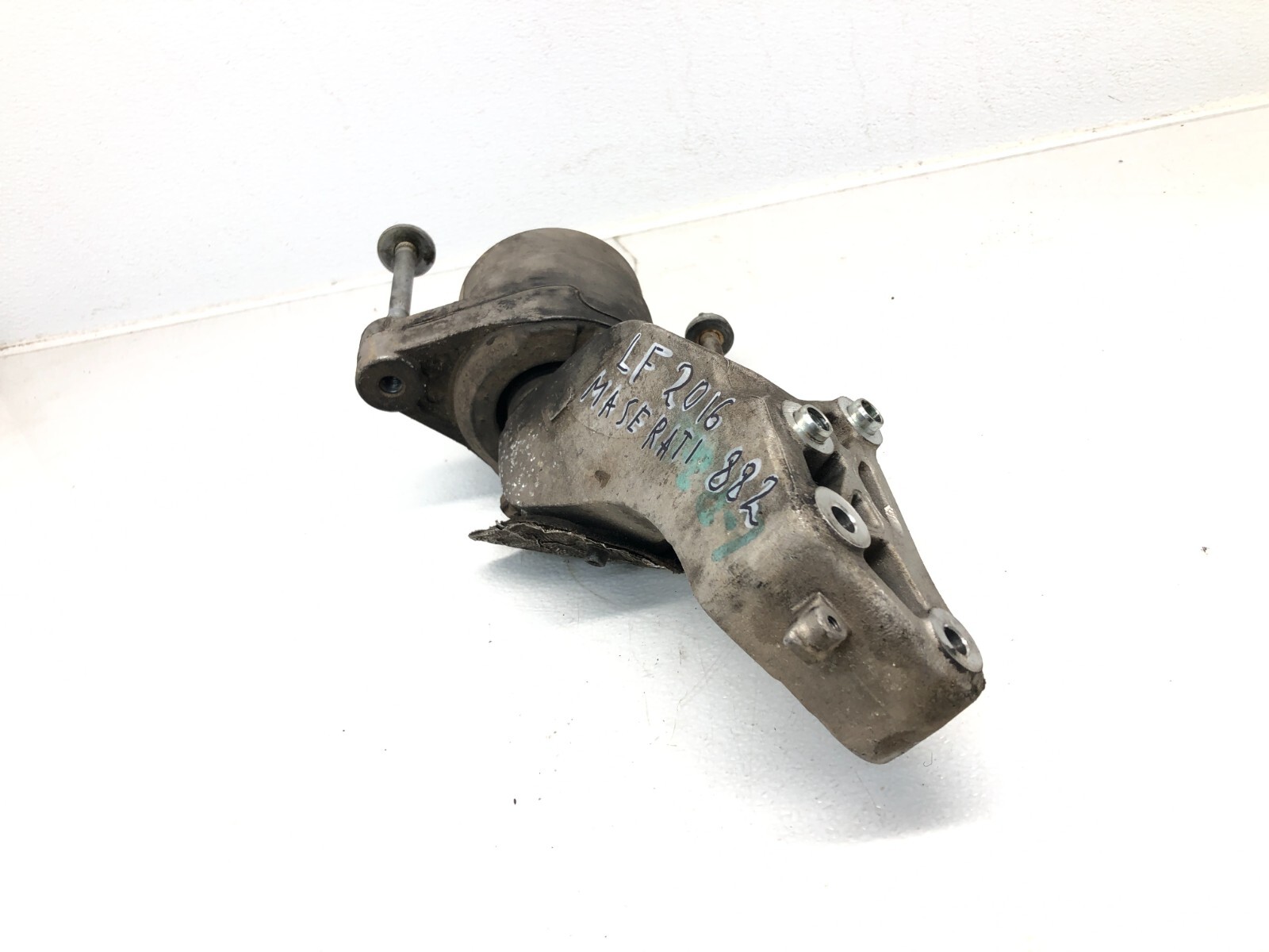2014-2024 MASERATI GHIBLI S 3.0L LEFT DRIVER FRONT ENGINE MOUNT BRACKET OEM