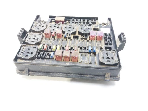 8231008010 Caja Reles/Fusibles para SSANGYONG REXTON 2004 8065403 - Imagen 1 de 10