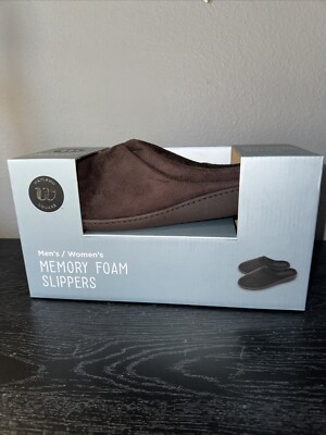 Wayland Square Memory Foam Slippers Size Medium Men’s 8-9 Women’s 9-10  Brown