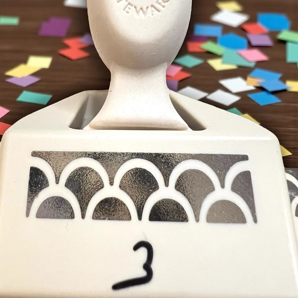 Martha Stewart Vieira Grande Punzón Set Borde Y Esquina Escalas Sirenas Foto 2 de 3