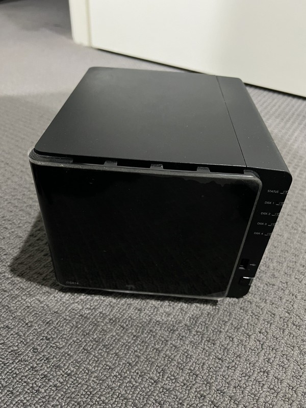 Synology DS414 4-Bay NAS without HDD  (PSU included)