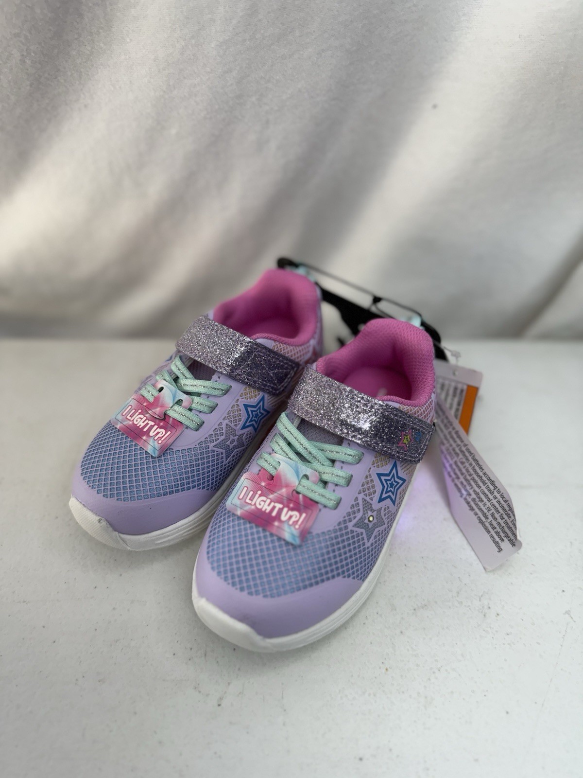Athletic Works Girls Size 8 Star Light Up Tennis shoe Pink/ Purple
