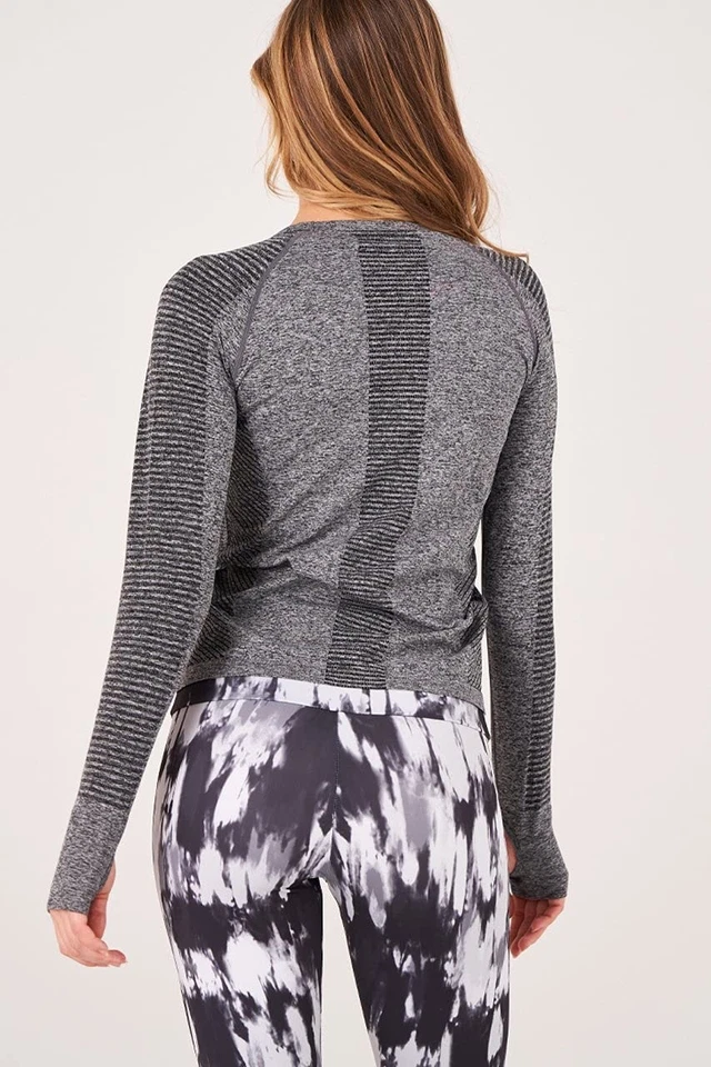 Camisa feminina Onzie preta sem costura manga longa pequena-média - Imagem 2 de 4