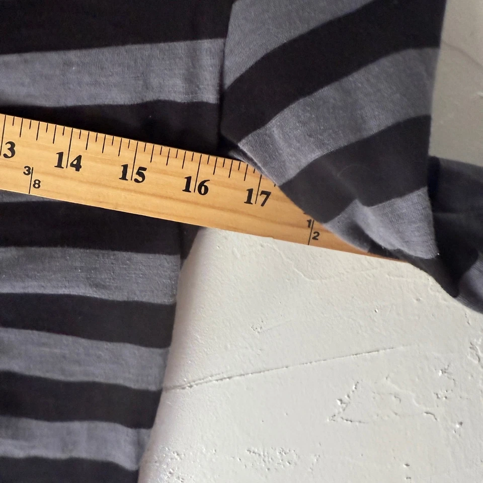 Camisa Derek Heart Y2k Henley a Rayas Manga Larga Cuello en V Grunge Foto 4 de 4