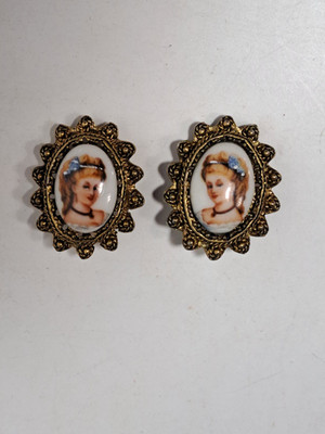 Pair Of Vintage Hobe Signed Lady Portrait Clip On Earrings Granny Core