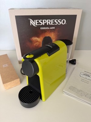 Nespresso De'Longhi Essenza Mini EN85L Lime Green noch Garantie bis 07/2027 OVP