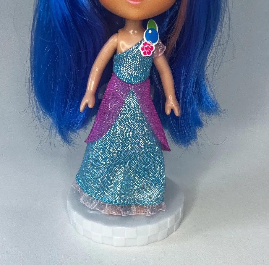 Muñeca Strawberry Shortcake Blueberry Muffin Berry Blends cambio de color 2010 Hasbro Foto 4 de 4