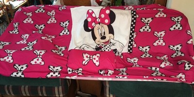 Disney Store Minnie Mouse 3 Piece Twin Sheet Set Pink Bows Polka