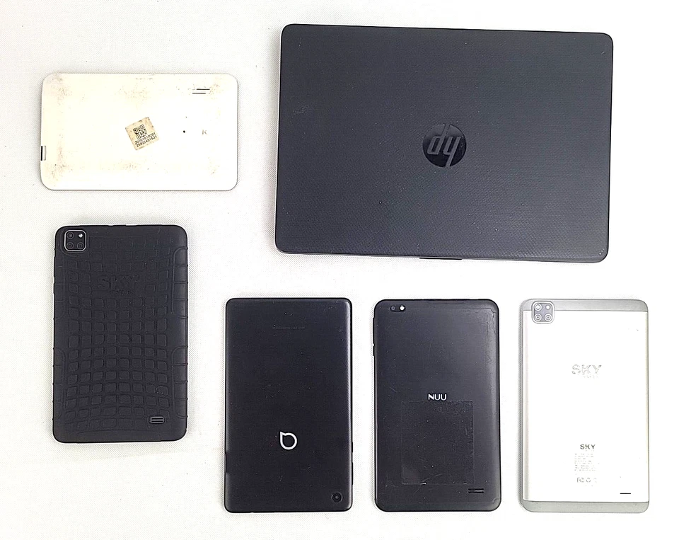 Lote de computadora de laboratorio y tableta HP roto solo para piezas Foto 2 de 4