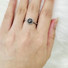Vintage Sunflower Design Ring Silver Plated size 7