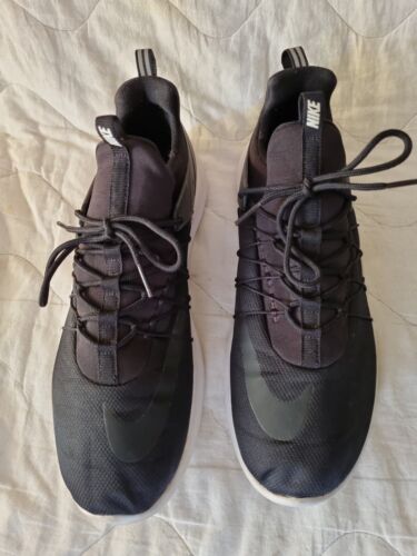 Nike Runners Darwin Black And White 819803-002 Size 12 US - Afbeelding 1 van 7