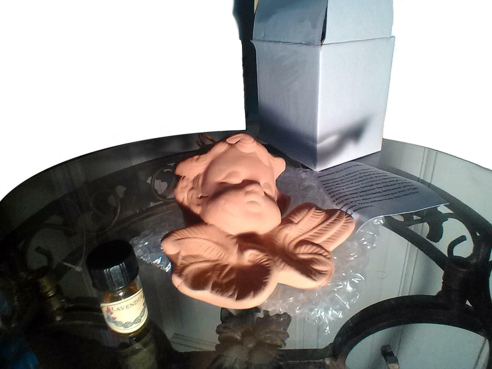 Clay Crafted Cherub Diffuser