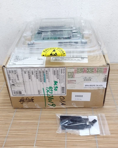 Neu Cisco SPA-4X1FE-TX-V2 4-Port Fast Ethernet Port Adapter Version 2 New Open