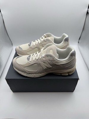 Size 11.5M - New Balance 2002R - Calm Taupe / Angora / Silver - Mens - M2002RCC