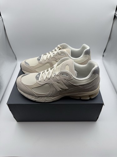 Size 11.5M - New Balance 2002R - Calm Taupe / Angora / Silver - Mens - M2002RCC