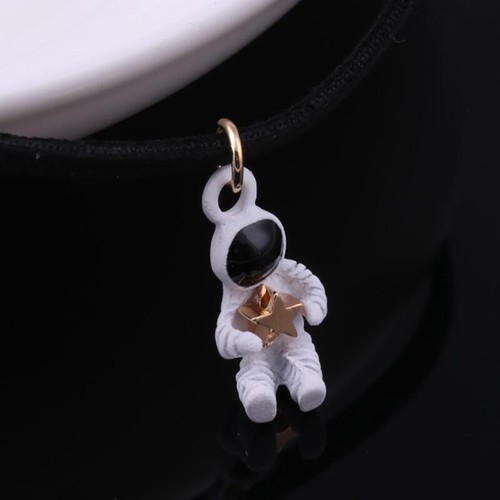 1 Juego 2 Collares Colgantes Creativos Astronauta para Parejas (Color Surtido) - Imagen 8 de 12
