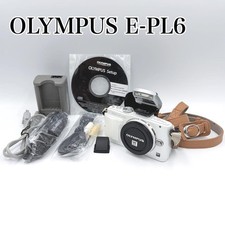 OLYMPUS PEN Lite E PL6 with flash includes 2 types of straps