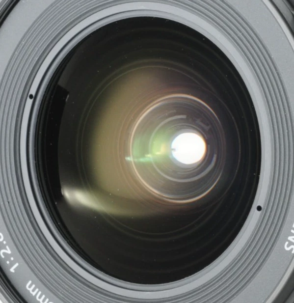 Lente Canon EF 16-35 mm f/2,8 L II USM casi como nueva de Japón Foto 2 de 4