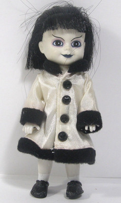 Mezco Mini Lottie Living Dead Doll   4'' Little Girl   China  W3Z