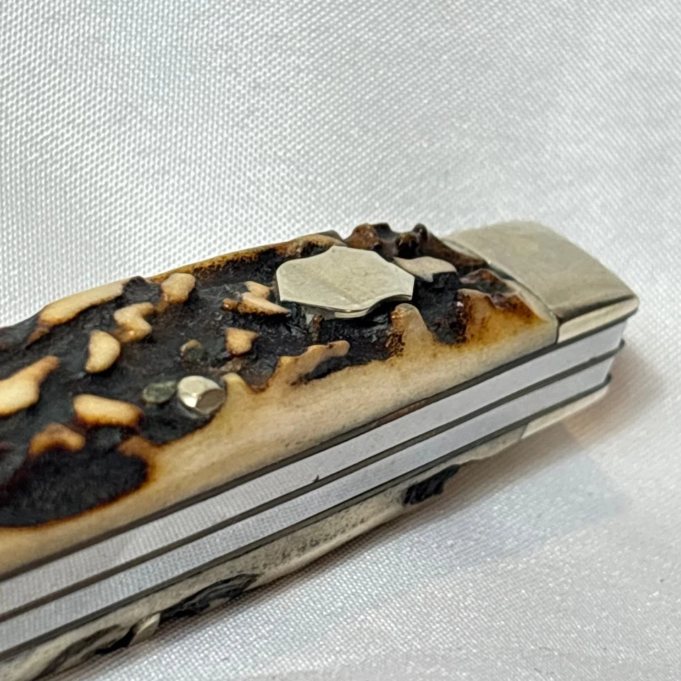 Cuchillo Marca Bulldog Dos Hojas Plegables Ciervo Mango Trampero Estilo Alemania Foto 4 de 4