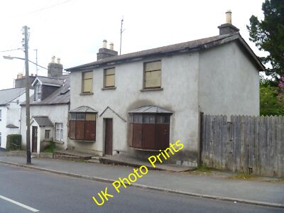 Foto 6x4 Ein trauriger Anblick Baile an Chinneidigh Ein weiteres schönes Haus mit Brettern um 2015