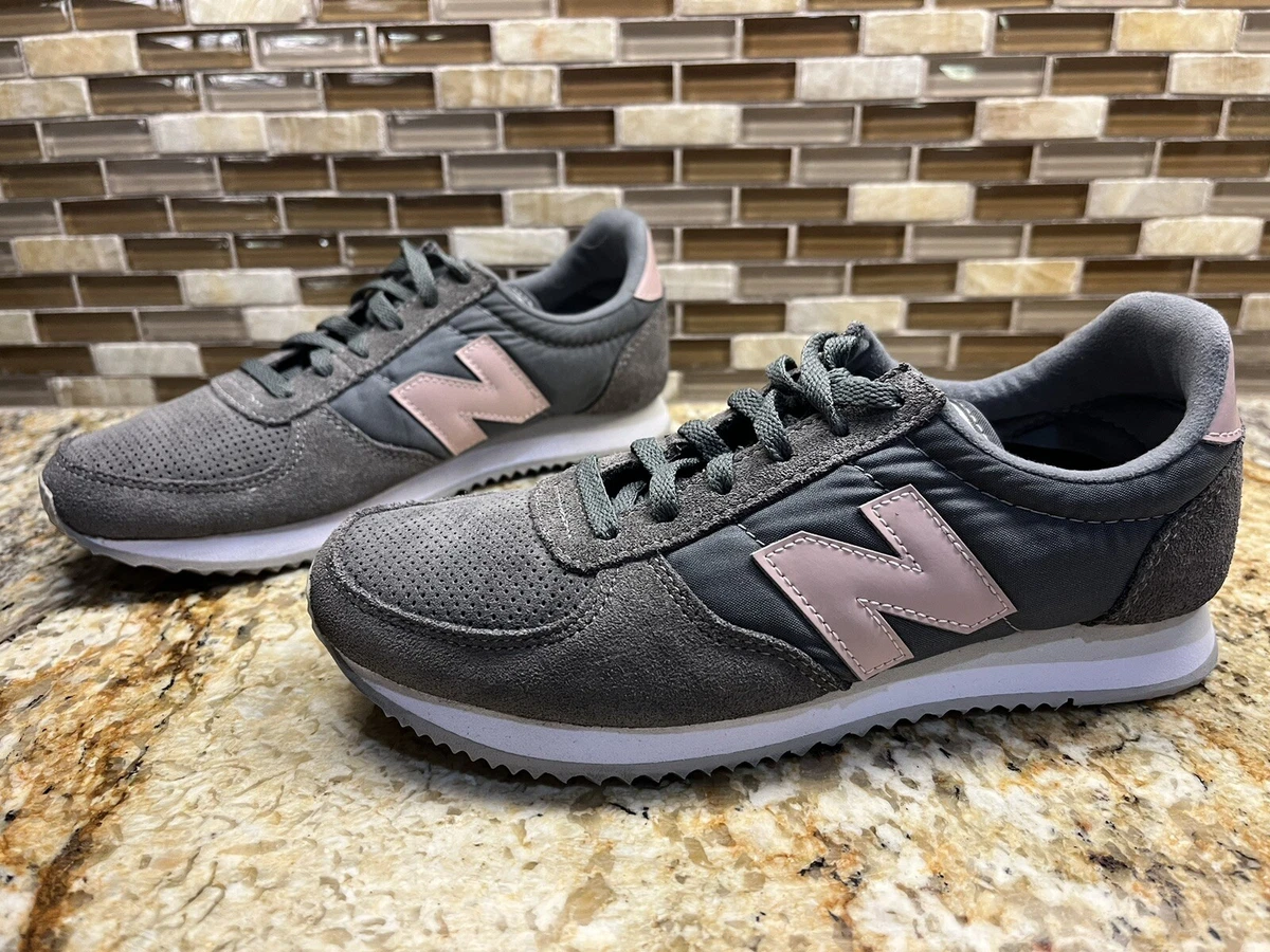 New balance top 220 size 5