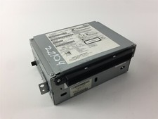 Z2104 VOLVO CD RADIO 31358280AA [PIN/CODE NOT INCLUDED]
