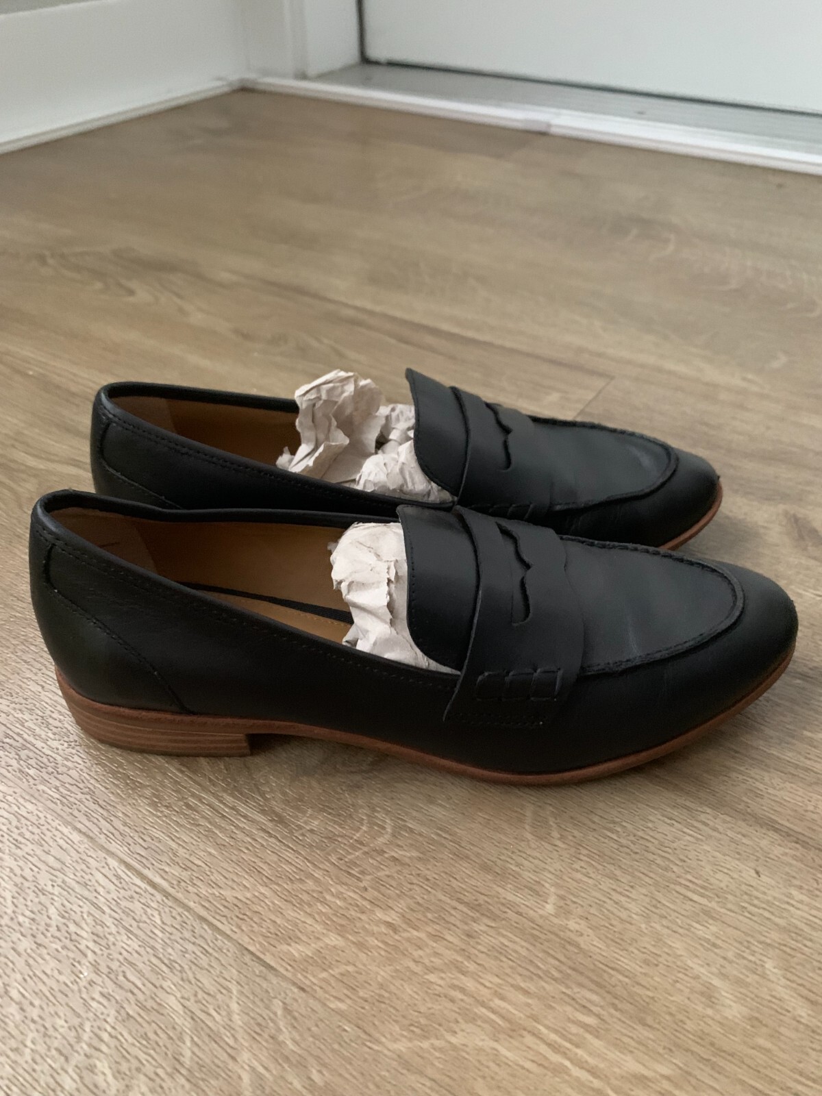 G.H.Bass Women Penny Loafer Shoes Black Size 7 Leather Gem