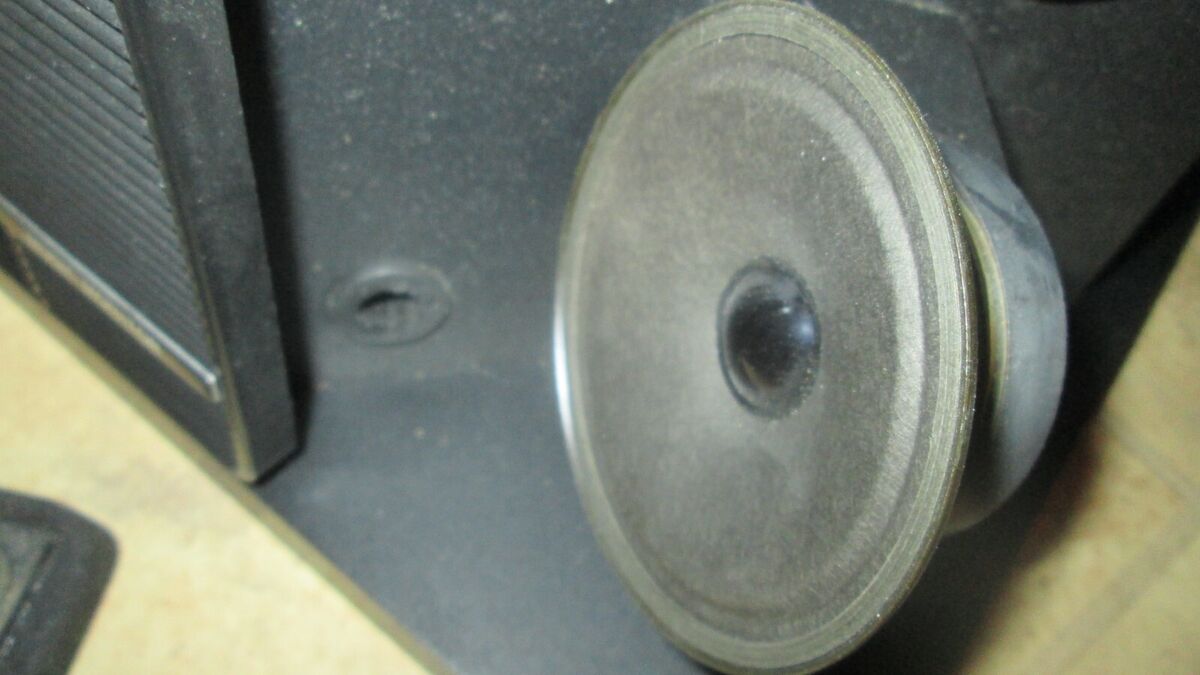 BOSE 301 Music Monitor II DIRECT REFLECTING SPEAKERS (Pair BOSE 301 Music Monitor II DIRECT REFLECTING SPEAKERS (Pair