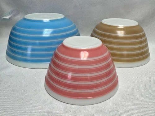 Set of 3 Vintage Pyrex Rainbow Stripes Mixing Bowls Nesting Blue Tan Pink