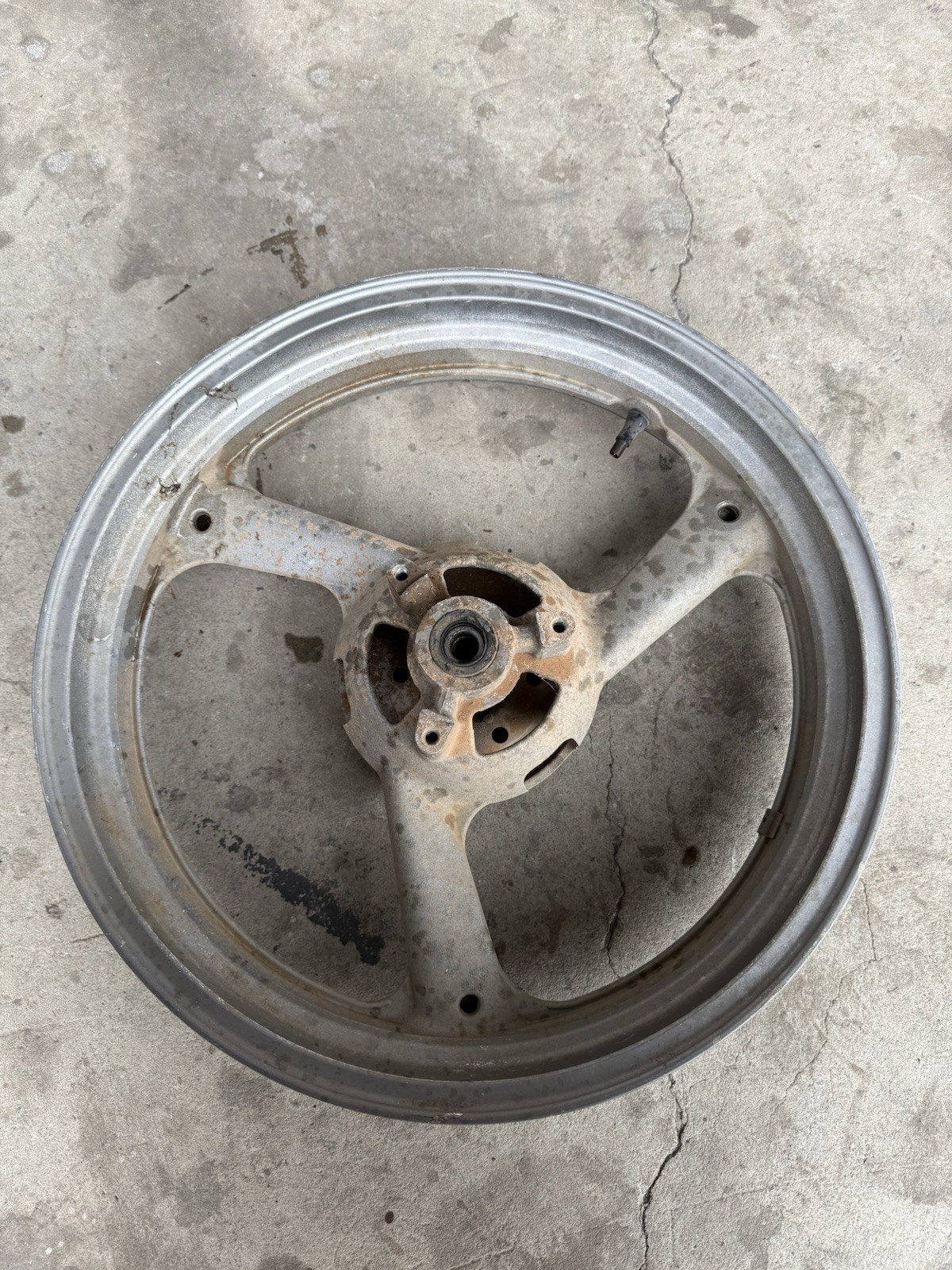 Yamaha TZR250 TZR 250 Rear Wheel Mag Genuine Back White Asahi 3.50 X 17 17”