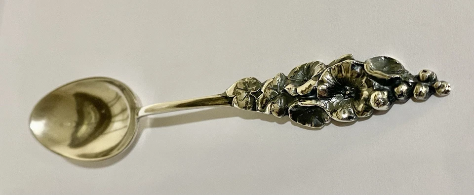 Colher vintage Reed & Barton 5" design floral prata esterlina marca registrada águia/leão - Imagem 2 de 4