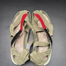 AUFGEPASST: Sandalen von Wildling Größe 39 ...