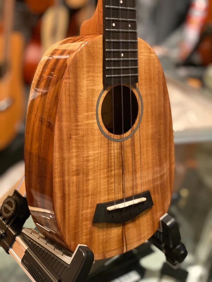 Kamehameha Ukulele KS-56 Soprano Pineapple All Solid Acacia Koa Gloss Hawaii - Image 2 of 4