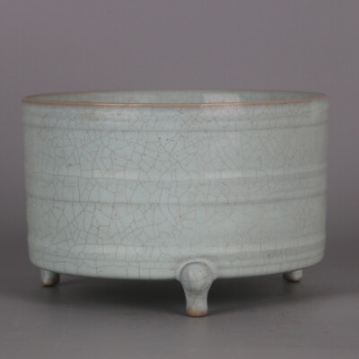 7.1''China Song Porcelain Ru Kiln Celeste Glaze Hacking Three Foot Incense Burner