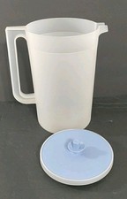 Vintage Tupperware 1 Gal. Pitcher 1416 With Push Button Lid Very Nice 