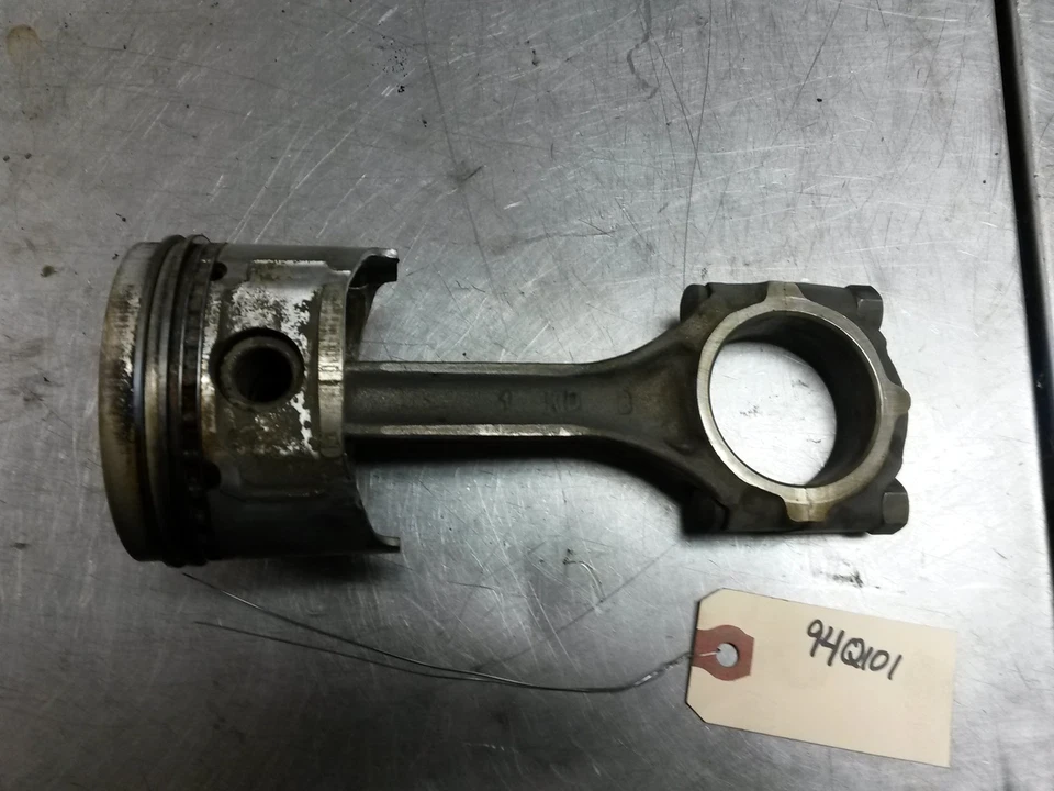 Pistão e haste de conexão padrão de 1994 Hyundai SCoupe 1.5 - Imagem 2 de 4