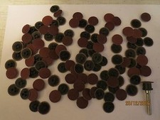 115 plaques abrasives diamètre 20 mm avec support