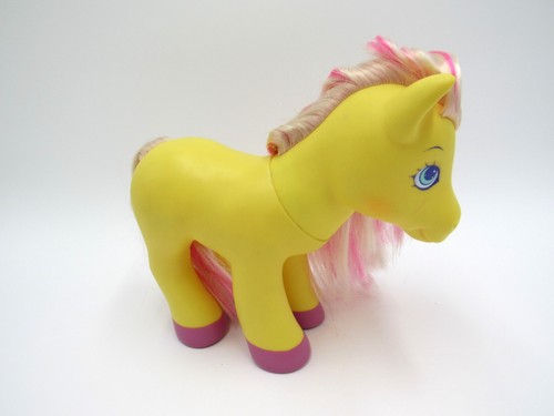 Pretty Crazy Curls Lucky the Little Pony Playmates Toys Horse 1998 Yellow VTG - Picture 11 of 20