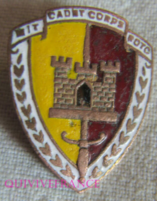 IN22792 - Abzeichen Mit Cadet Corps Reserve- Officer Training Massachusetts USA