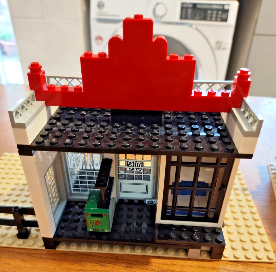 Lego Western 6765 Gold City Junction - Please Read Full Description - image 4 of 4