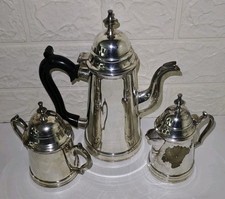 Antikes Kaffeeservice Teekanne Moccakanne Milchkanne Zuckertopf versilbert