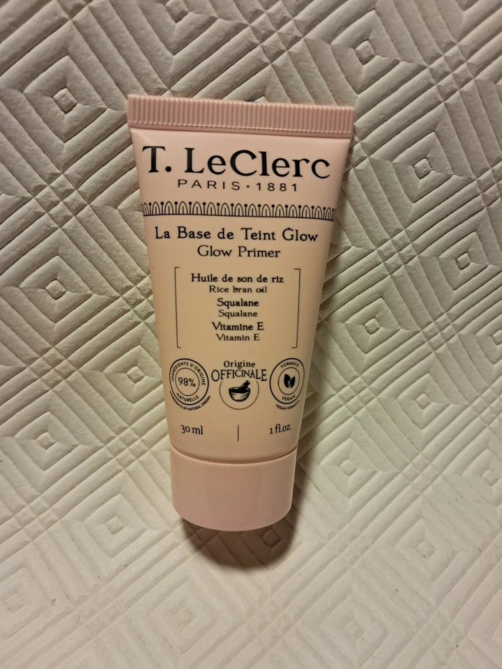 T. LECLERC Base de teint glow unifiant, bonne mine 30 ml + beauty blender - Photo 2/4