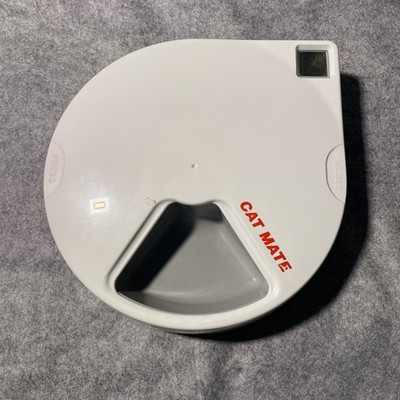 Closer Pets Cat Mate C500 Automatic Pet Feeder for Cats and dogs w/ ice packs
