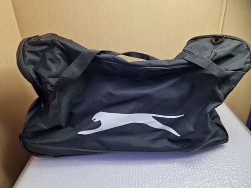 Large Puma Holdall Wheeled Bag Black 73 X 31 Cm - Picture 11 of 11