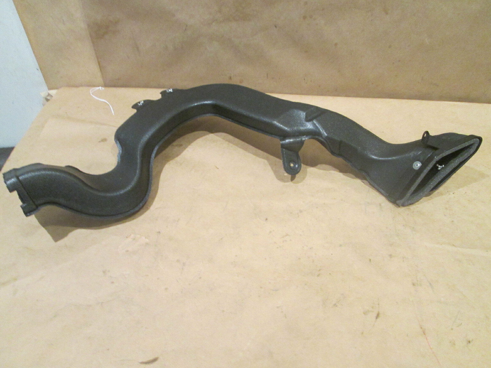 Ferrari 488 - LH Driver Side Air Vent Duct LHD P/N 86179700