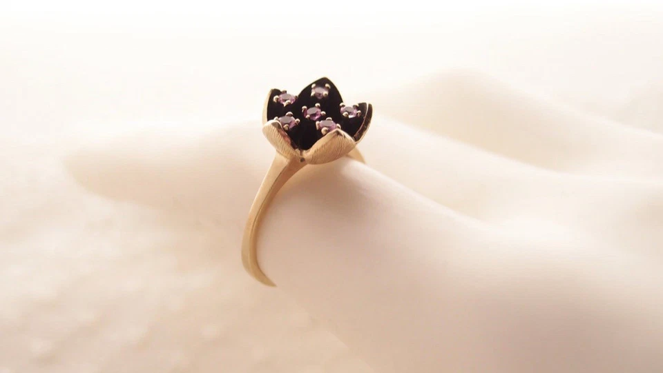 Anillo Buttercup Modernista Oro 10k Raro Talla 7 Zafiros Rosa Lavanda Foto 3 de 4